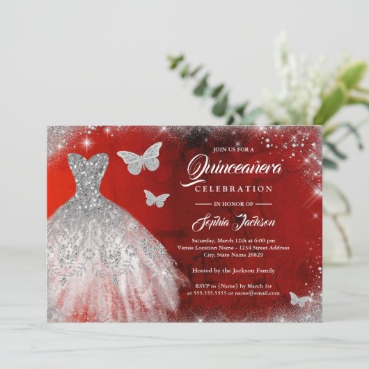 Red Silver Sparkle Dress Butterfly Quinceanera Kaart (Staand voorkant)