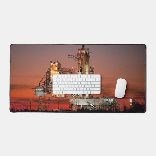 Red Sky for Space Shuttle Atlantis Launch (Clavier et souris)