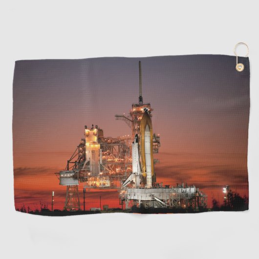 Red Sky voor Space Shuttle Atlantis Lancering Golfhanddoek (Horizontaal)