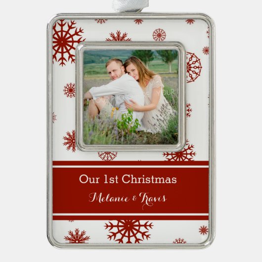 Red Snow Couples First Kerstversiering Verzilverd Kader Ornament (Voorkant)