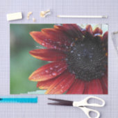 Red Sunflower Green Background Tissuepapier (Craft)