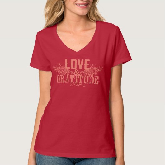 Red T-Shirt with Love and Gratitude Wording (Devant)