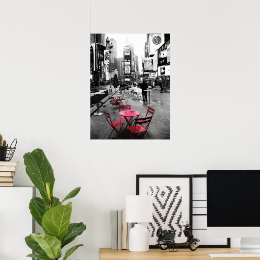 red table in time square poster - standard size (Bureau à domicile)