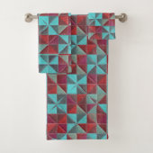 red, teal, purple, and gray quilt (En situation)