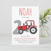 Red Tractor Invitation du deuxième anniversaire (Debout devant)