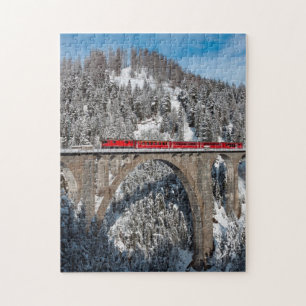 Red Train Pine Snow Covering Mountains Zwitserland Legpuzzel