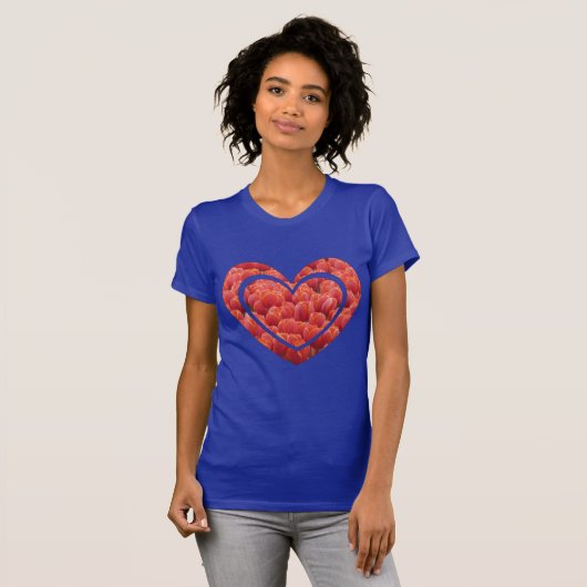 Red Tulips Field Heart App. T-shirts (Devant entier)