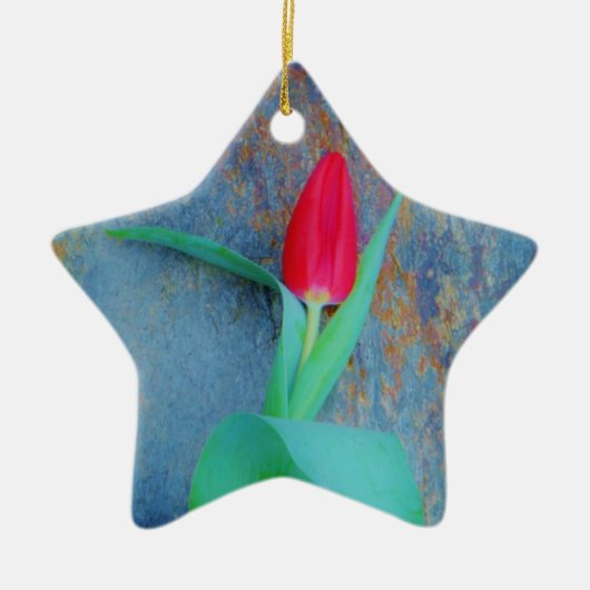 Red Tulp op blauw grijze laat Keramisch Ornament (Voorkant)