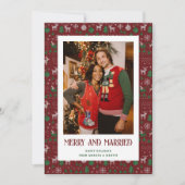 Red Ugly Sweater Married en Merry Photo Feestdagenkaart (Voorkant)