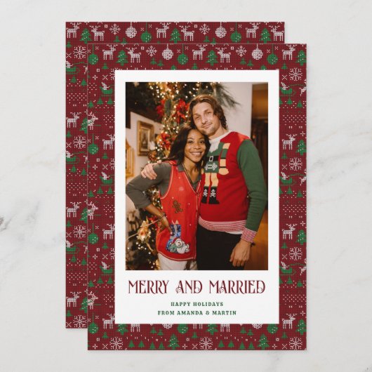 Red Ugly Sweater Married en Merry Photo Feestdagenkaart (Voorkant / Achterkant)