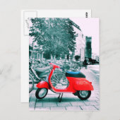 Red Vespa à Munich Carte postale (Devant / Derrière)