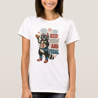 Red White en Feral - Grappige Patriottische Wasbee T-shirt