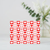 Red White Love hearts Valentine's Day  Briefkaart (Staand voorkant)