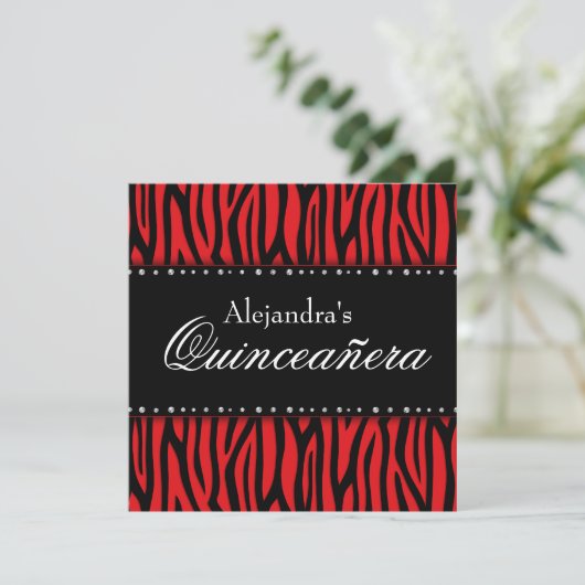 Red Zebra Diamonds Quinceanera Invitations (Debout devant)