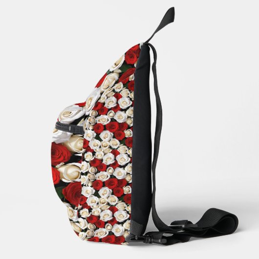 RedandWhiteRoses Sling Bag (Rechts)