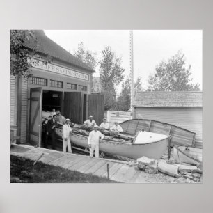 Reddingsstation, 1890. Oude foto Poster