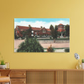 Redlands, CA - Uitzicht van Smiley Library Canvas Afdruk (Insitu (Woonkamer))