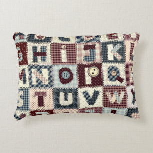 Reeks letters alfabeten in lappendeken stijl. 1 me accent kussen