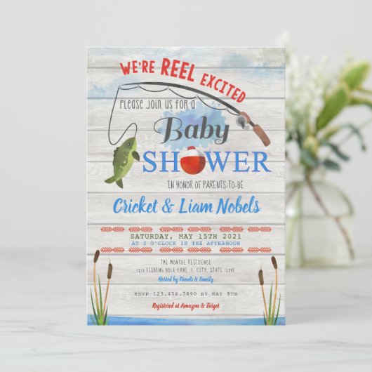 Reel Excitée Pêche bébé garçon douche Invitation (Debout devant)