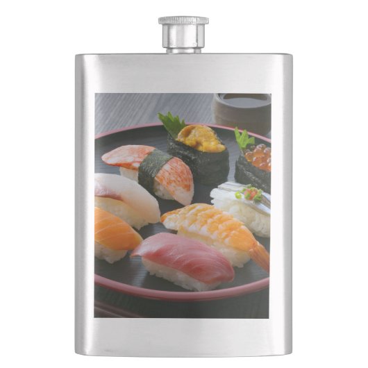 Refined Pour – Elegant Round Sushi Flask Flacon (Voorkant)