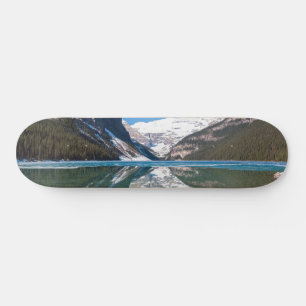 Reflection op Lake Louise - Banff NP, Canada Skateboard