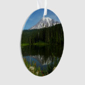 Réflexion du lac Rainier avec Fleurs sauvages (devant)