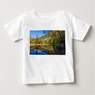 Réflexions d'automne Un T-shirt pour bébé de Buffa