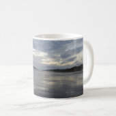 Réflexions sur la tasse de plage de péninsule de (Devant droit)