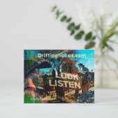 regarder la carte postale (Debout devant)