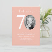 Regardez qui a 70 ans | Invitation rose 70e annive (Debout devant)