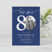 Regardez qui a 80 ans | Invitation 80e anniversair (Debout devant)