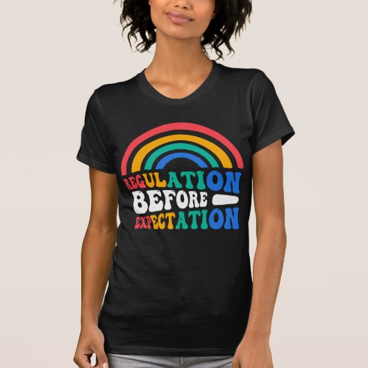 Regelgeving vóór verwacht t-shirt (Voorkant)