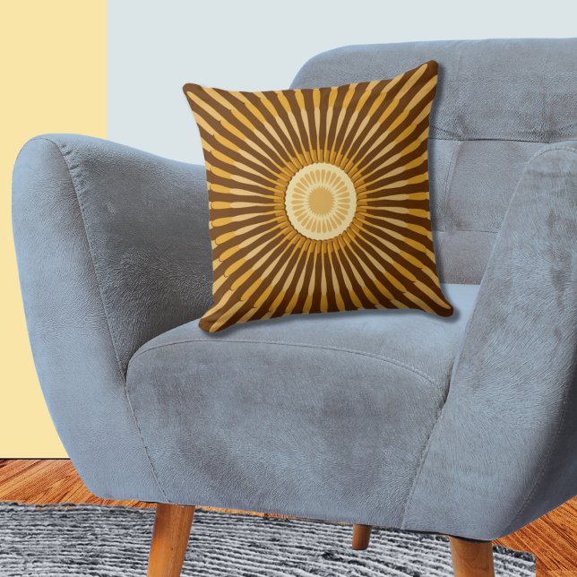 Regelmatig gecentreerd Gouden Geel-Bruine Ster Blo Kussen (Regular Centered Golden Yellow & Brown Star Flower Throw Pillow)