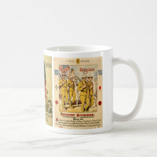 Regelmatige mok van koffie bij het leger
