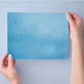 Regen druppels op het glas van het raam flyer (Hand)