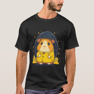 Regenachtig cavia in een gele regenkaap t-shirt