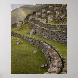 Regenbogen boven de landbouwterrassen, Machu Poster