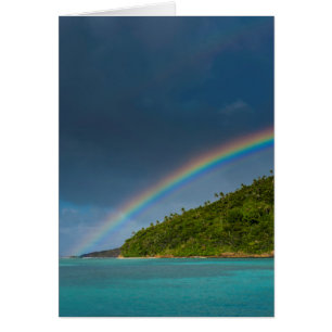 Regenboog boven eiland, Amerikaans Samoa