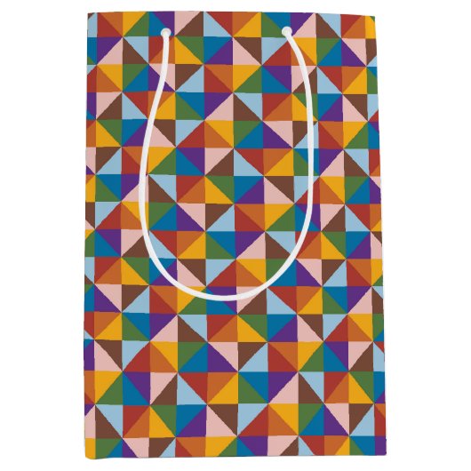 Regenboog, Bruin, Roze en Blauwe Pinwheel Medium Cadeauzakje (Voorkant)