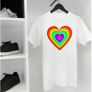 Regenboog Liefdeshart Ontwerp T-shirt