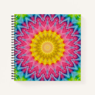 Regenboog Tie-Dye Mandala met Levendige Symmetrie Notitieboek