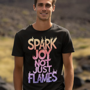 Regenboog Vonk Vreugde, niet alleen vlammen T-shirt