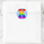 Regenboogbrief K Ronde Sticker (Tas)
