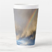 regenboogopstand latte mok (Voorkant)