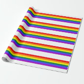 Regenboogstrips op wit cadeaupapier (Uitgerold)