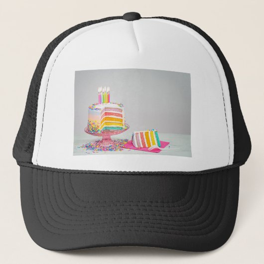 regenboogvanger Birthday Cake Trucker Pet (Voorkant)