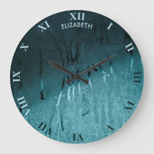 Regendruppels en mist op glazen nostalgische Herfs Grote Klok