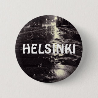 Regenwater dat over de straten van Helsinki stroom Ronde Button 5,7 Cm