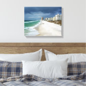 Regenwolken boven het strand canvas afdruk (Insitu (Slaapkamer))