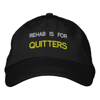 Rehab is voor Quitters geborduurd Pet